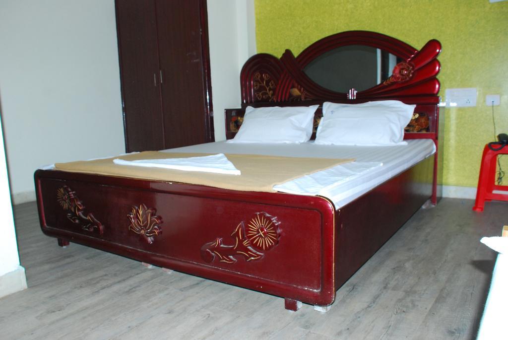 Hotel Jayalakshmi Residency Tirupati Zimmer foto